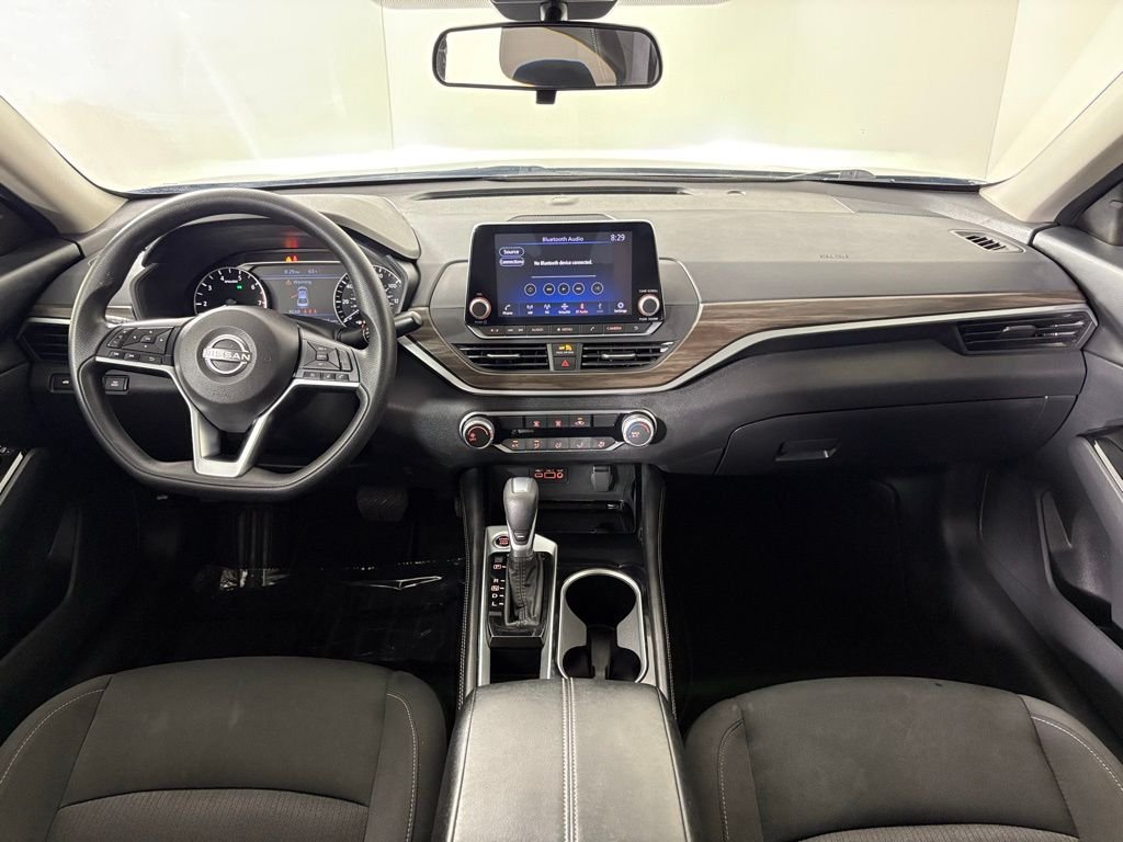 Used 2023 Black Nissan 2.5 SV image 38