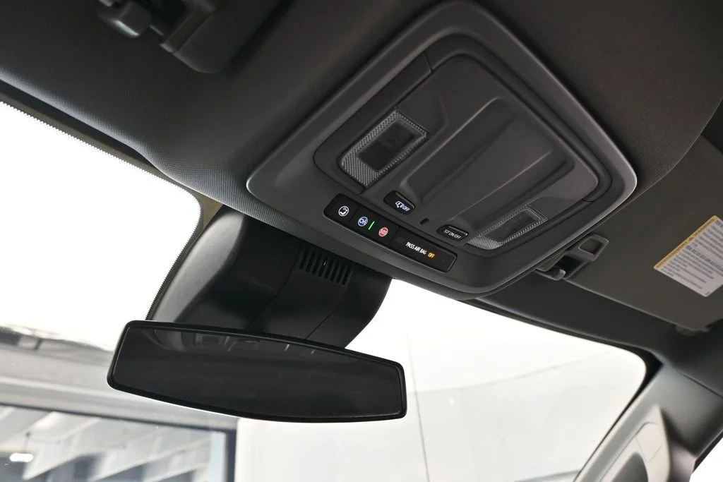 Used 2024 Black Chevrolet Custom image 22