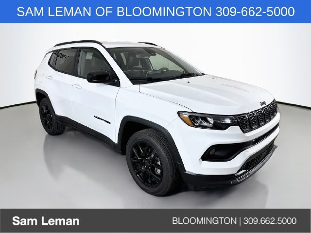 New 2026 Bright White Clear-Coat Exterior Paint Jeep Latitude image 1