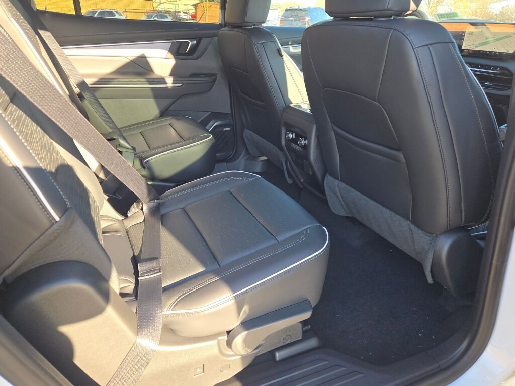 2026 Buick Enclave Sport Touring - Photo 9