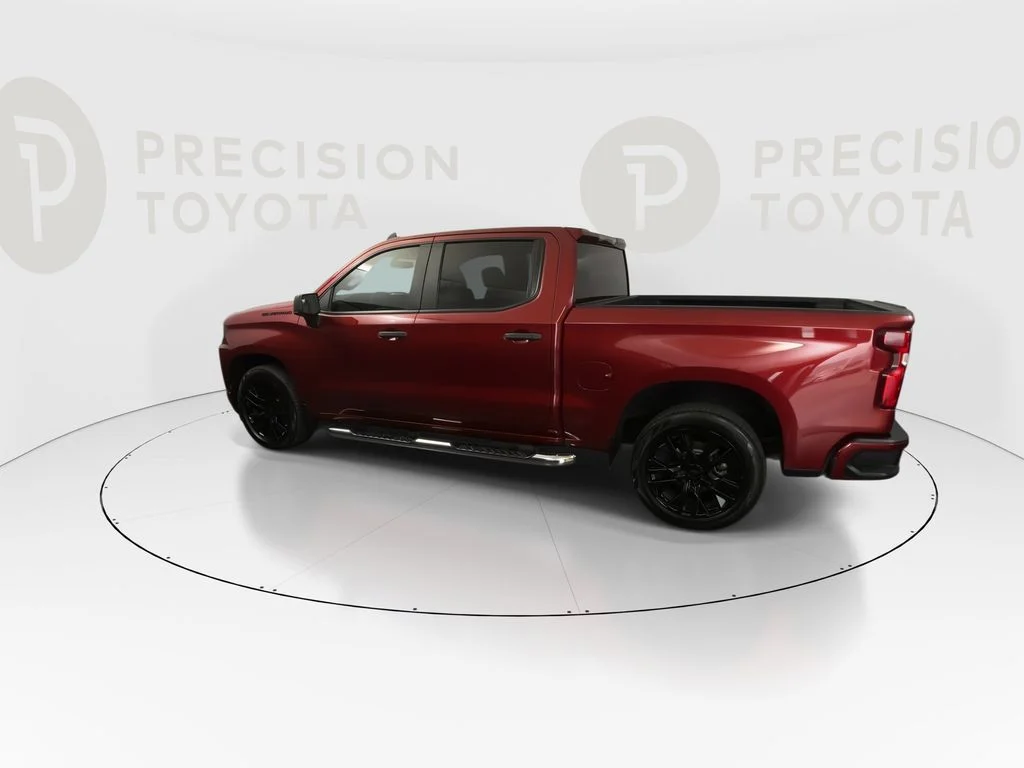 Used 2019 Cajun Red Tintcoat Chevrolet Custom image 12