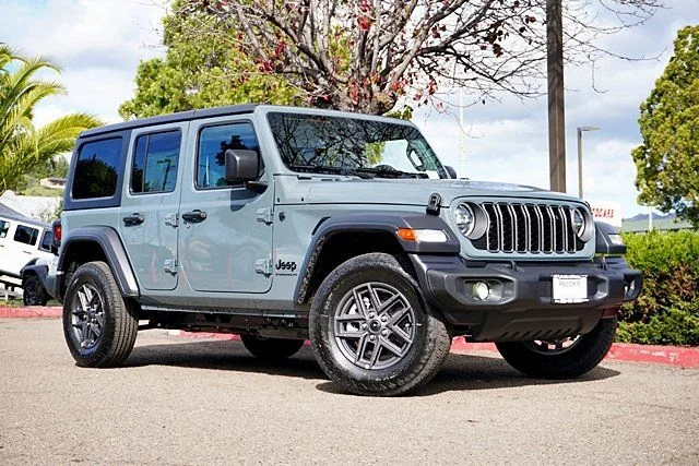New 2026 Anvil Clearcoat Jeep Sport S image 2
