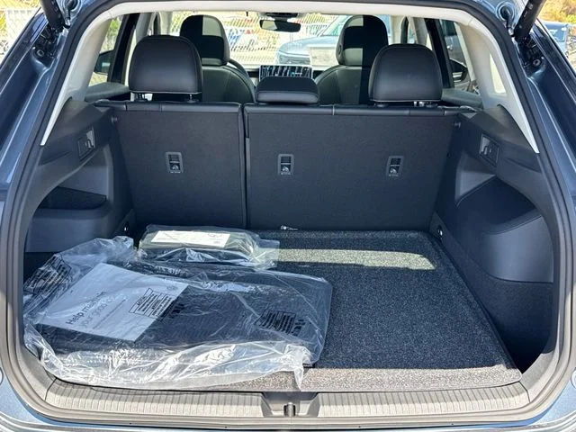New 2026 Platinum Gray Metallic Volkswagen 2.0T SE image 13