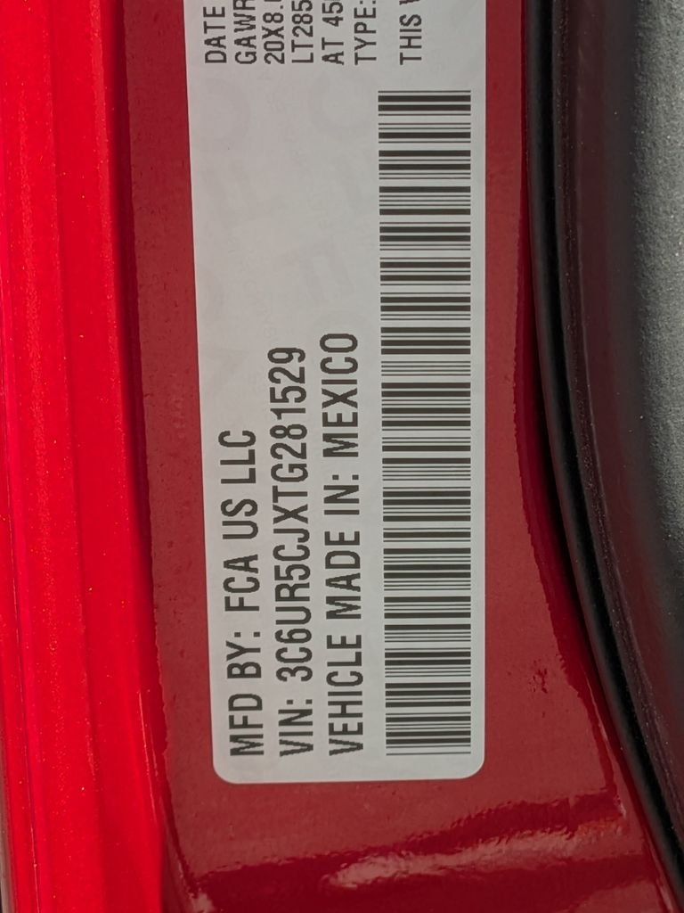 New 2026 Molten Red Pearl-Coat Exterior Paint RAM Tradesman image 25