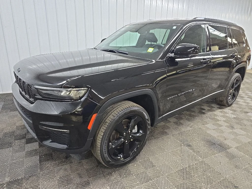 Used 2024 Black Jeep Limited image 8