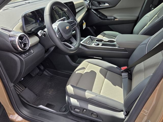 2027 Chevrolet Equinox LT - Photo 6
