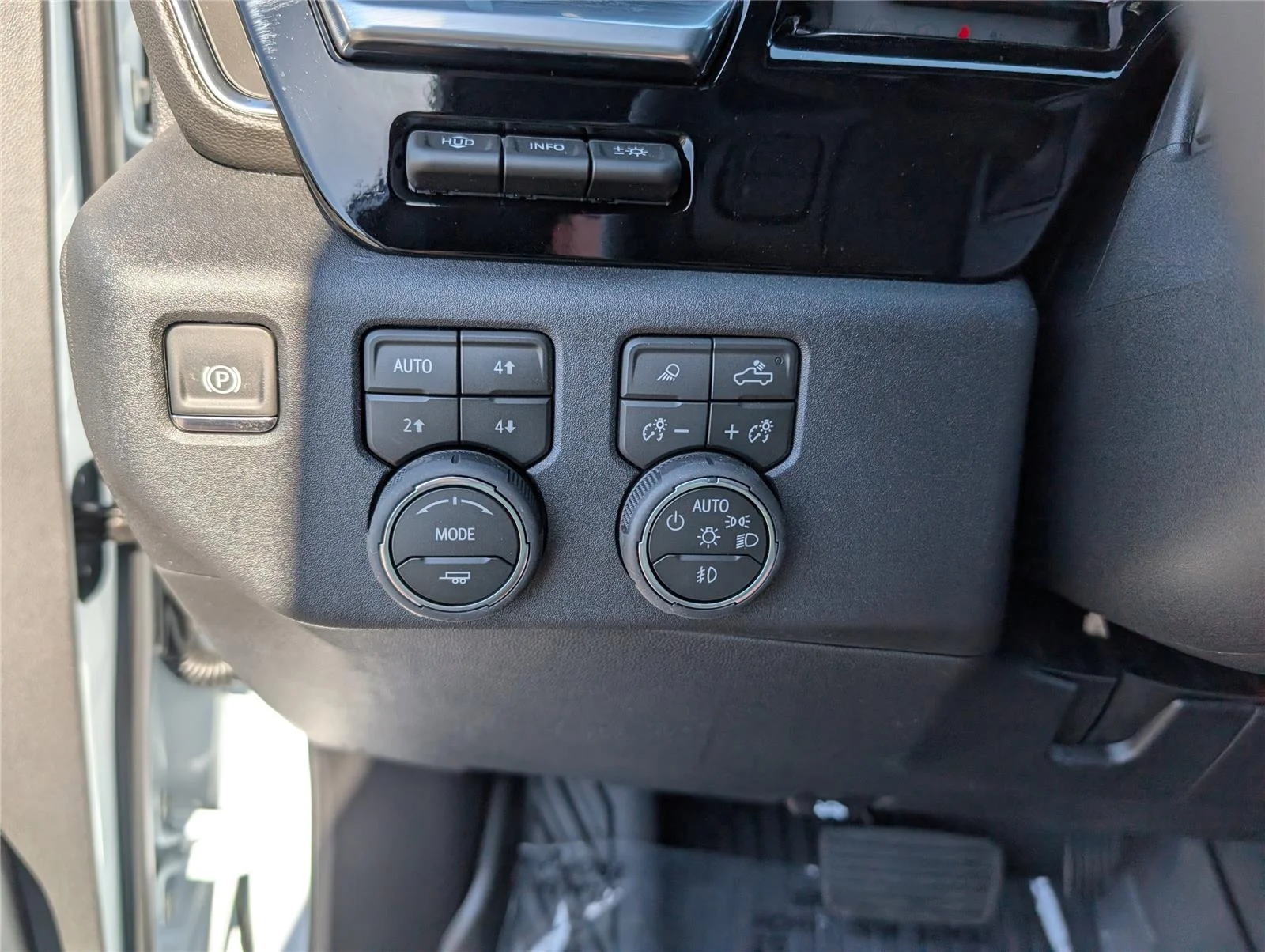 2026 Chevrolet Silverado 2500 HD High Country - Photo 24