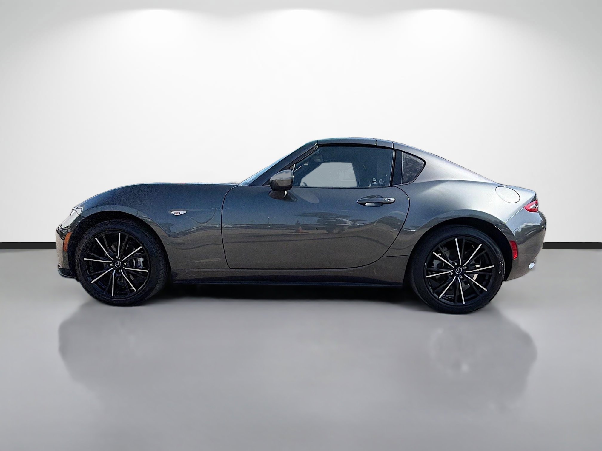 Used 2025 Machine Gray Metallic Mazda Grand Touring image 6