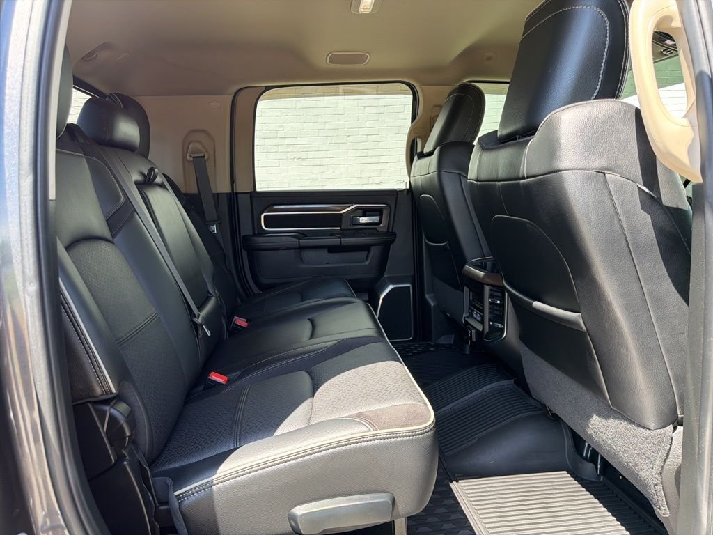 2022 RAM Ram 3500 Pickup Laramie - Photo 11