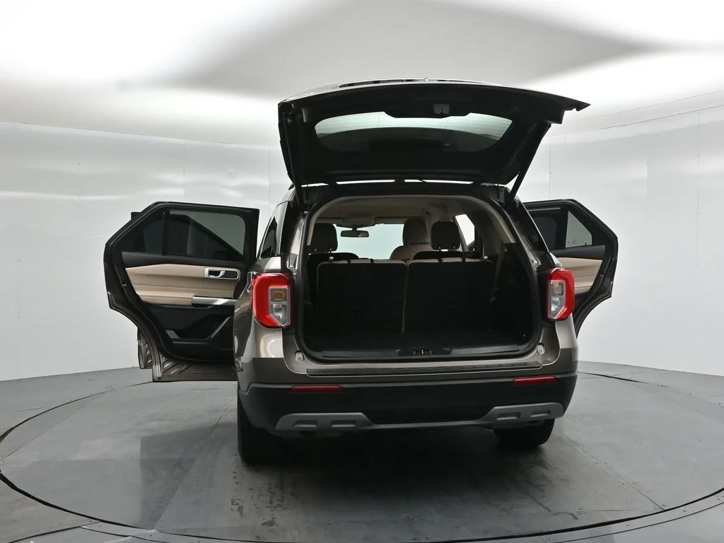 Used 2021 Gray Ford XLT image 32