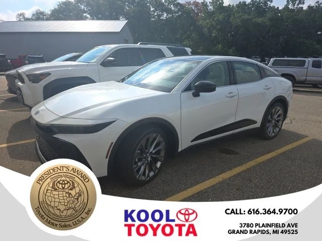 Used 2026 White Toyota Limited image 1