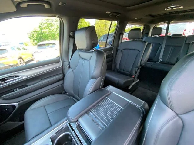 New 2026 Fathom Blue Pearl-Coat Exterior Paint (Late Availability) Jeep Limited Altitude image 11