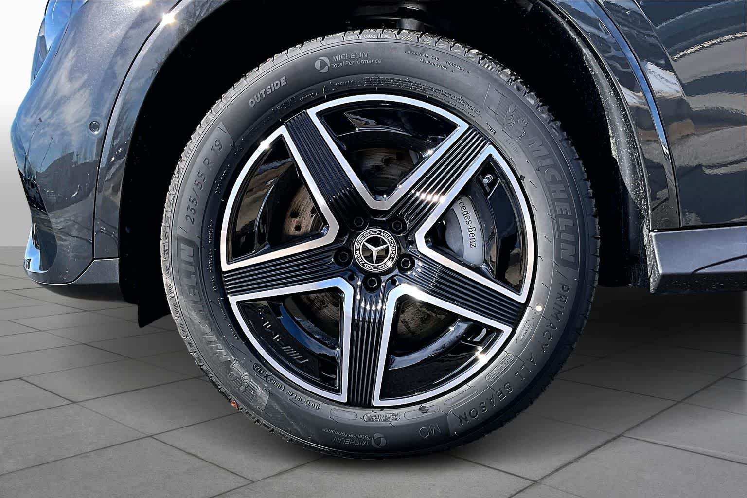 New 2026 Graphite Grey Metallic Mercedes-Benz GLC 300 image 21