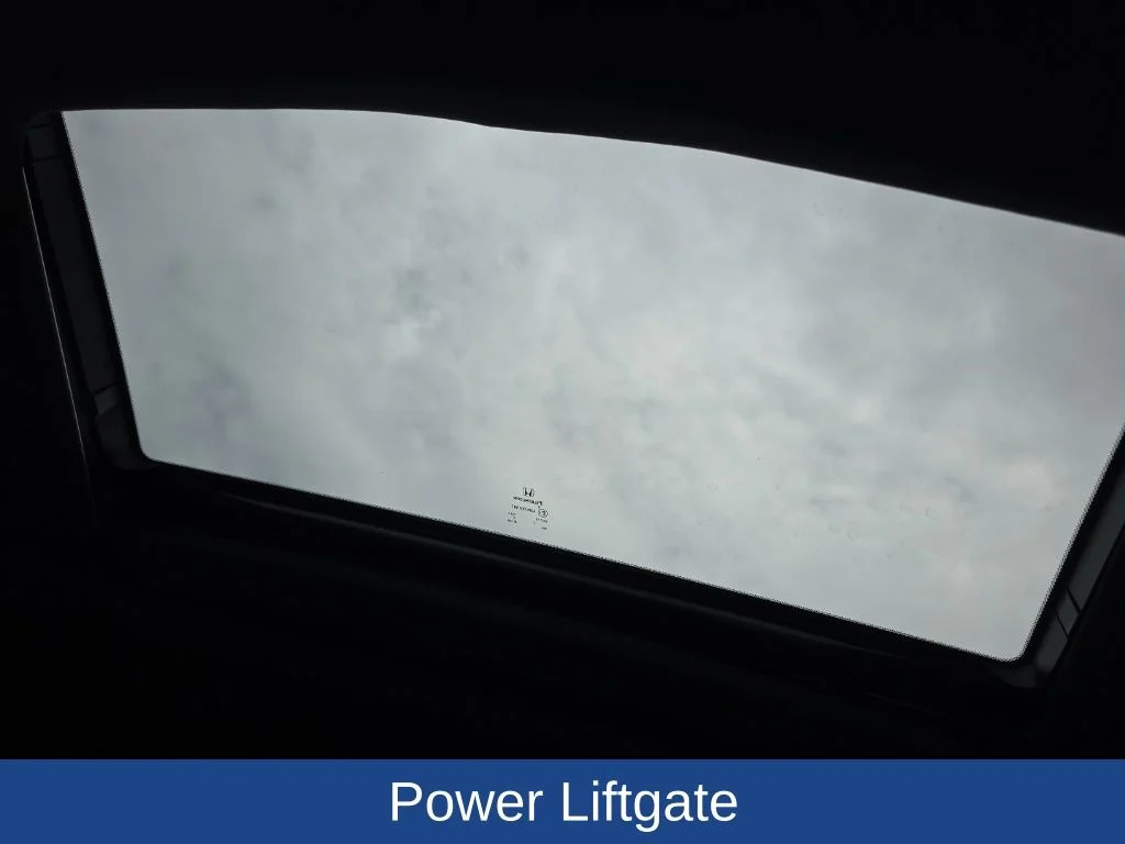 Used 2023 White Honda EX-L image 10