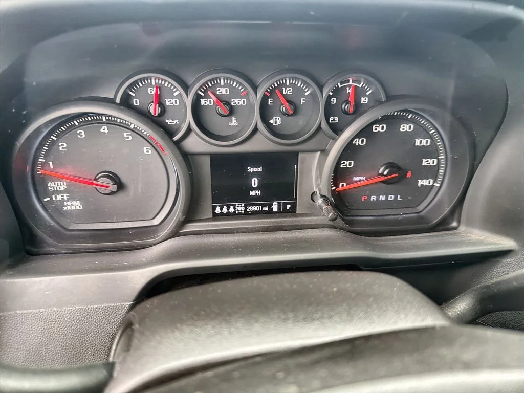 Used 2025 White Chevrolet Custom Trail Boss image 22