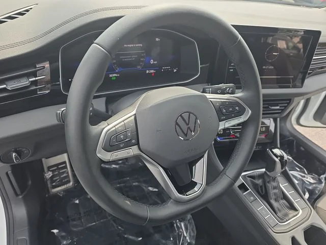 Used 2025 White Volkswagen 1.5T Sport image 16