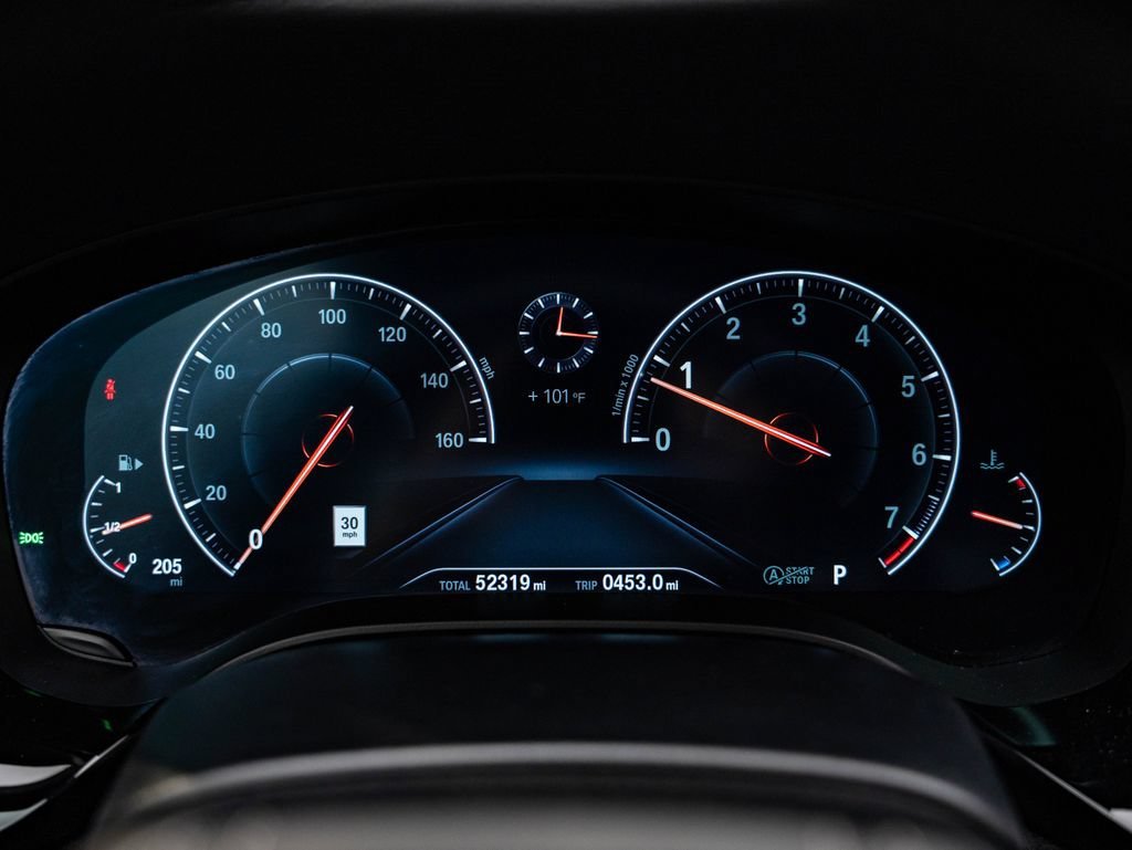 Used 2019 Bluestone Metallic BMW 540i xDrive image 30