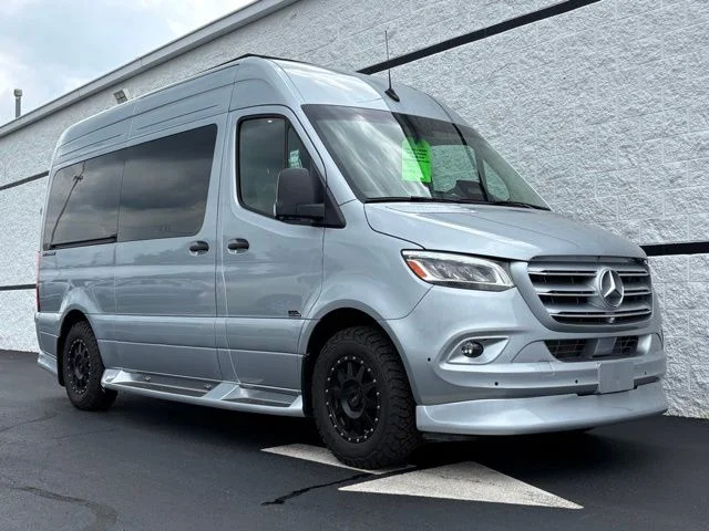 New 2026 White Mercedes-Benz Midwest Luxe Cruiser image 3