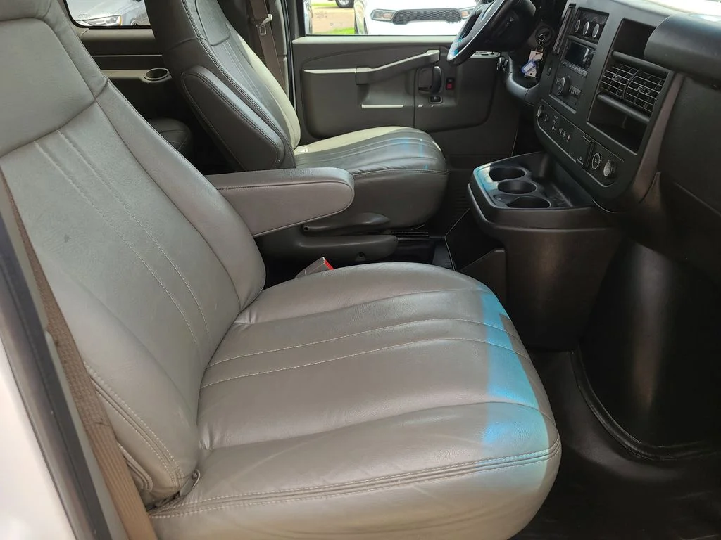 Used 2023 White Chevrolet LS image 11