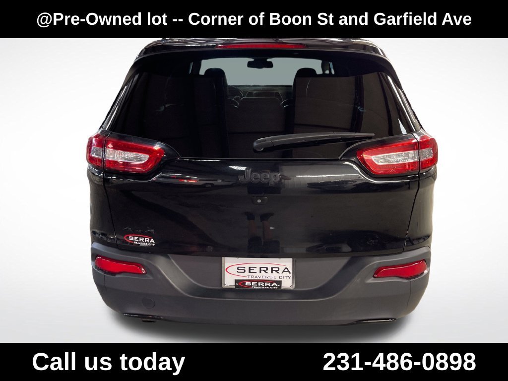 Used 2017 Black Jeep Limited image 4