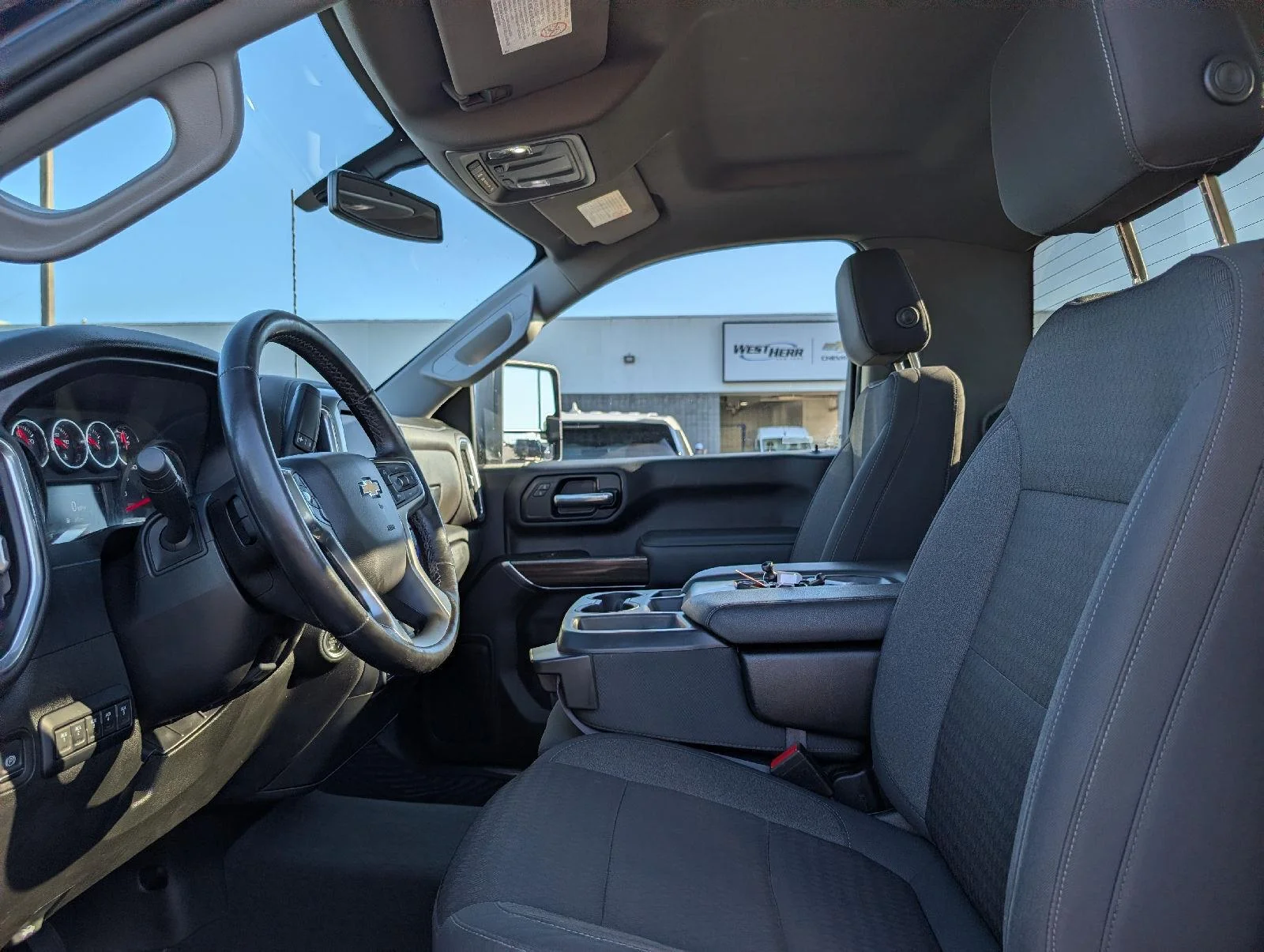 Used 2022 Northsky Blue Metallic Chevrolet LT image 11