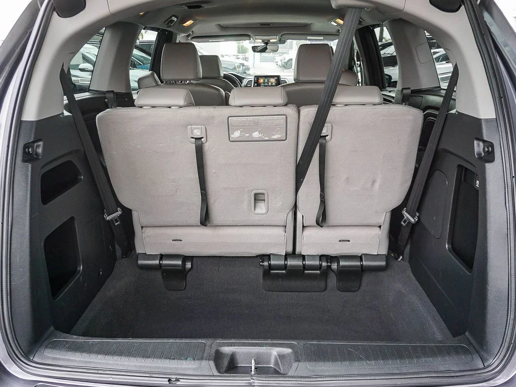 Used 2018 Gray Honda EX-L image 25