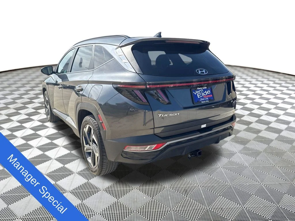 Used 2024 Gray Hyundai SEL image 4