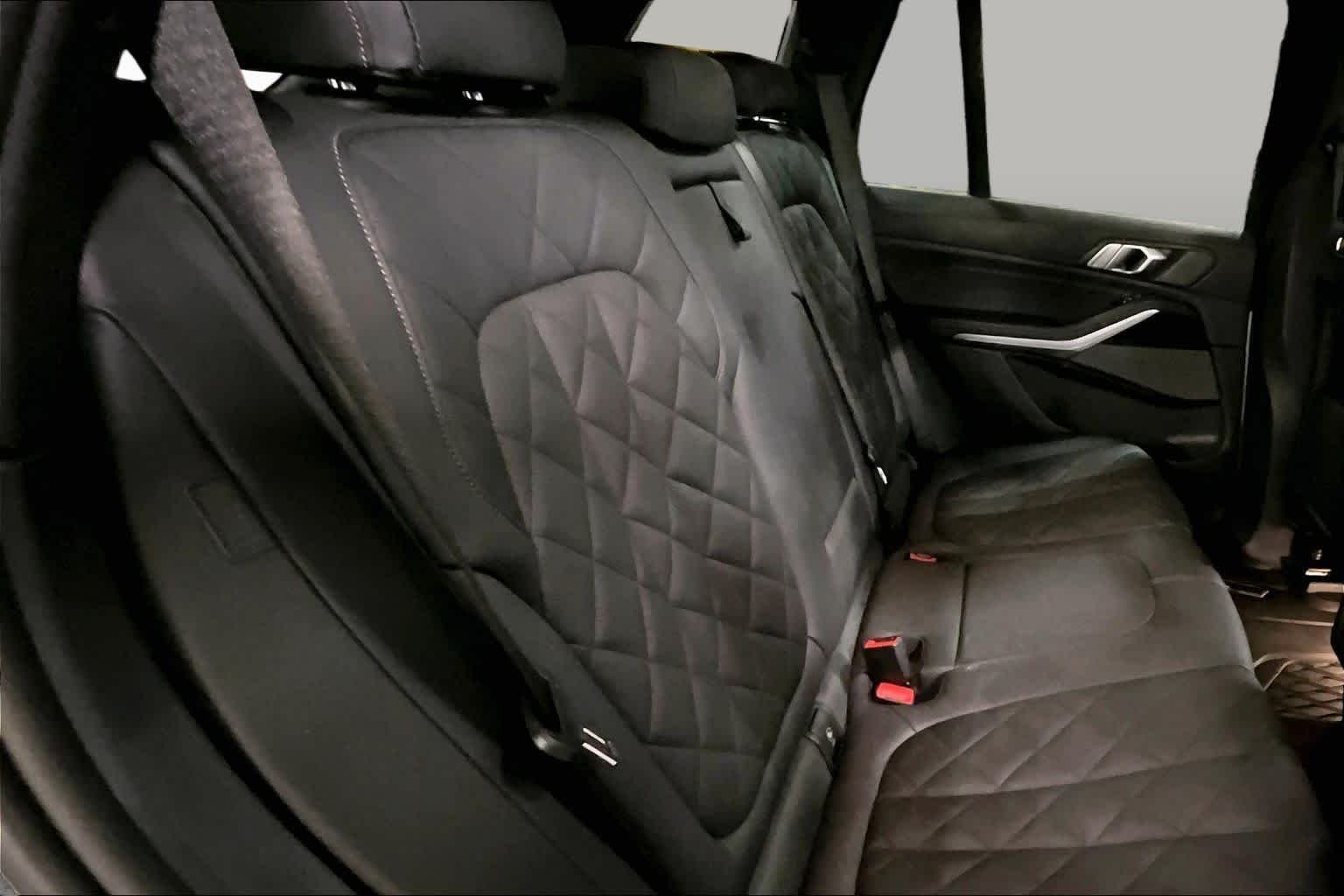 Used 2024 Brooklyn Grey Metallic BMW xDrive40i image 19
