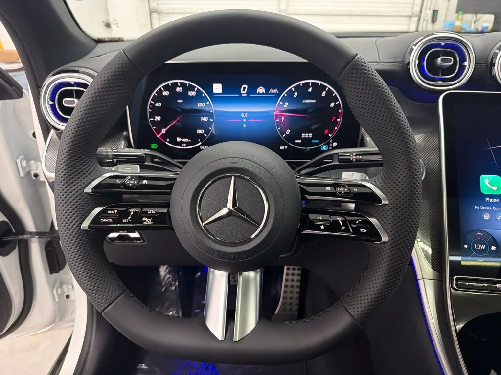 New 2027 White Mercedes-Benz GLC 300 Coupe image 16