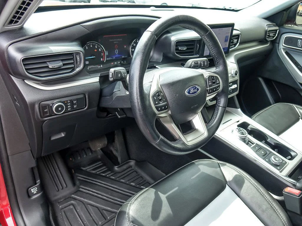 Used 2023 Red Metallic Ford XLT image 13