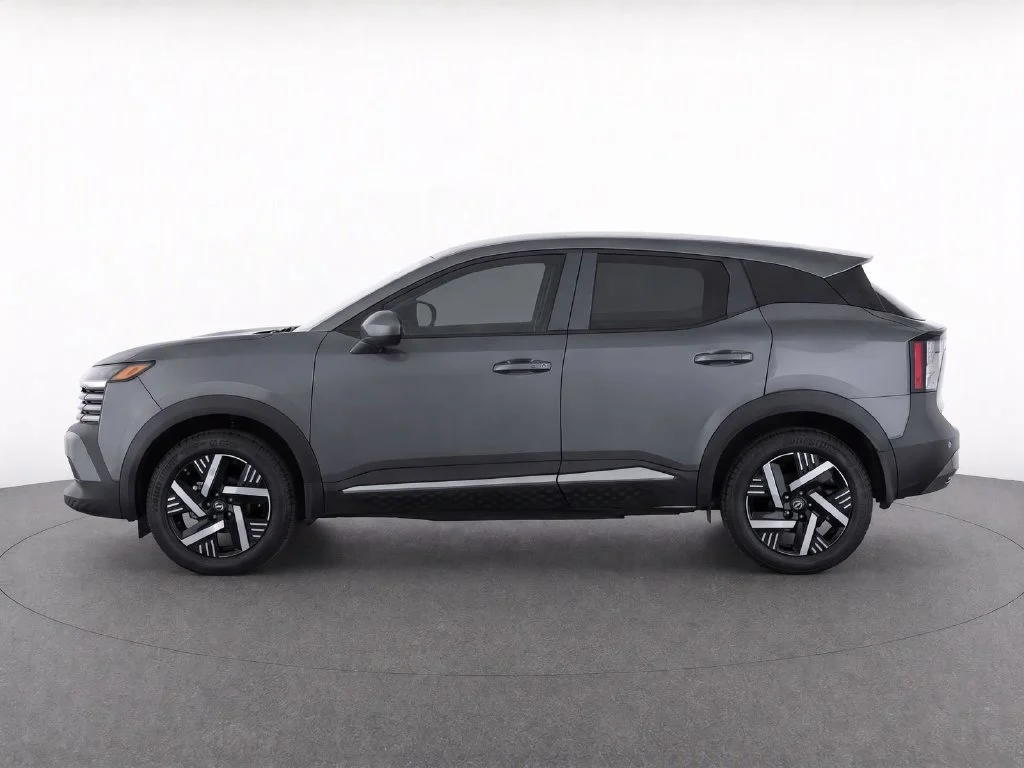 Used 2025 Gray Nissan SV image 7