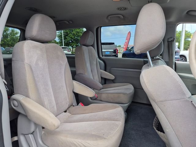 Used 2012 Platinum Kia LX image 23