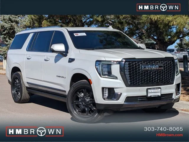 2023 GMC Yukon Denali Ultimate AWD's photo