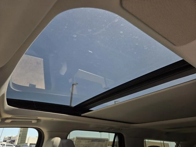 New 2026 Star White Metallic Tri-Coat Ford MAX Platinum® image 10