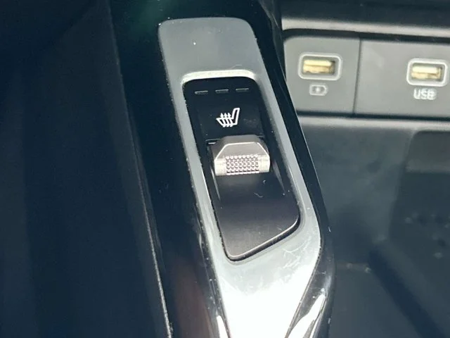 Used 2023 Blue Kia SX image 39