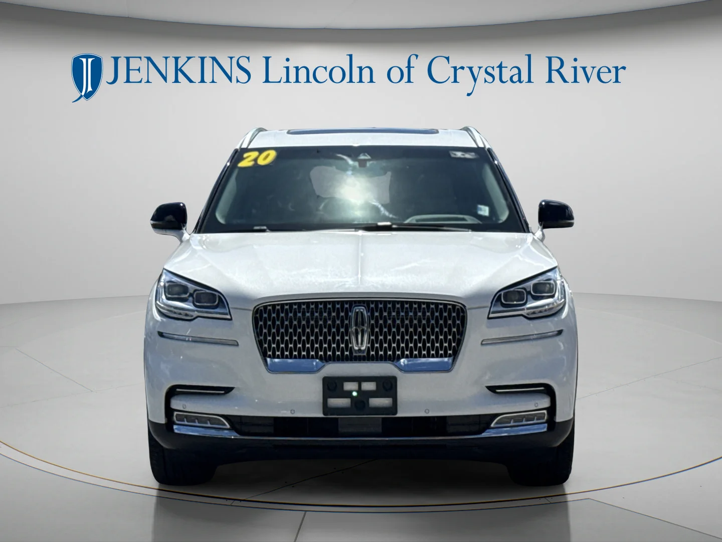 Used 2020 Pristine White Metallic Tri-Coat Lincoln Reserve image 14