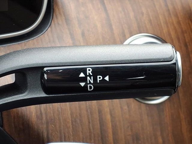 Used 2025 Cirrus Silver Metallic Mercedes-Benz C300W4 image 12