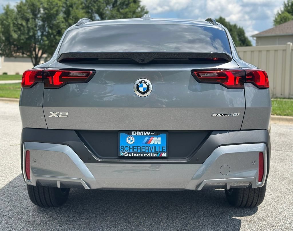 New 2026 Skyscraper Grey Metallic BMW xDrive28i image 6