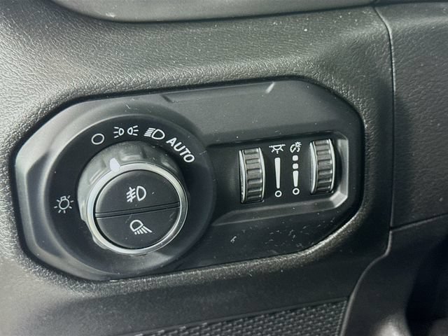 Used 2020 White Jeep Overland image 10