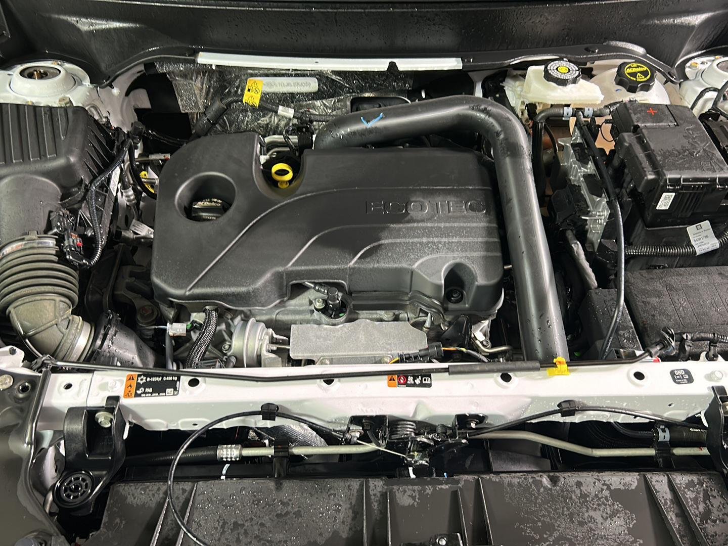 Used 2024 Summit White GMC SLE image 12