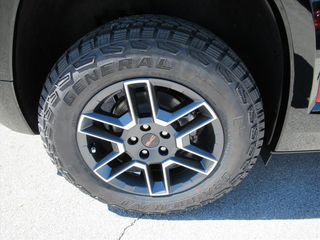 2026 GMC Terrain AT4 - Photo 8