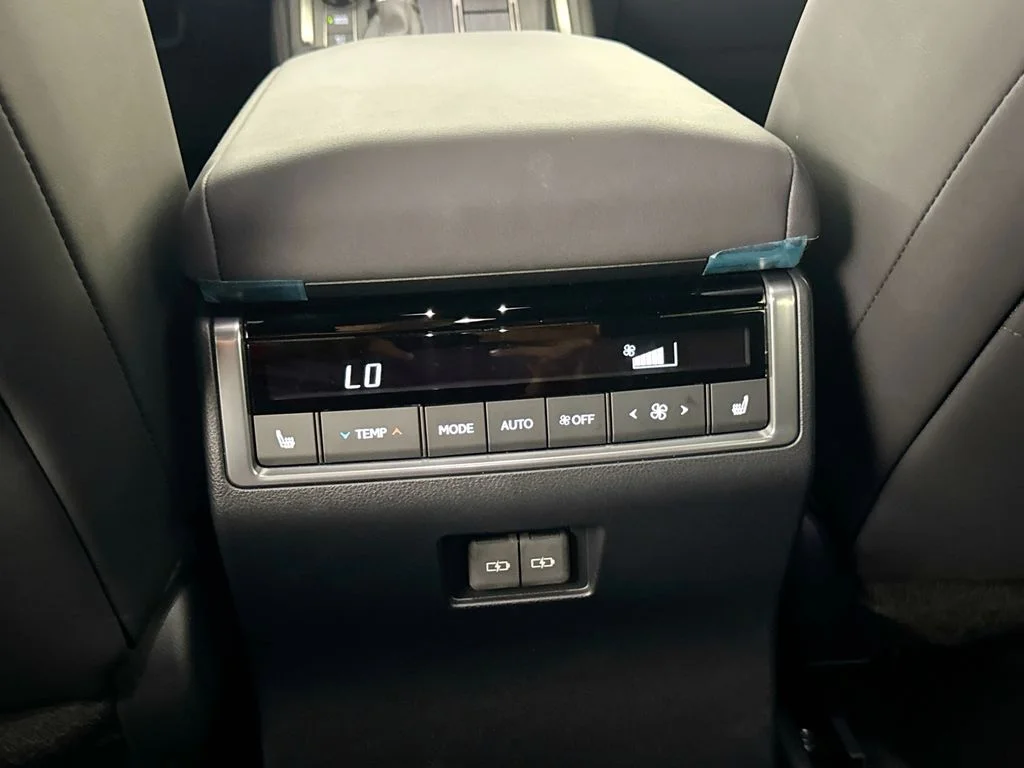Used 2025 Black Lexus 550 Premium+ image 25