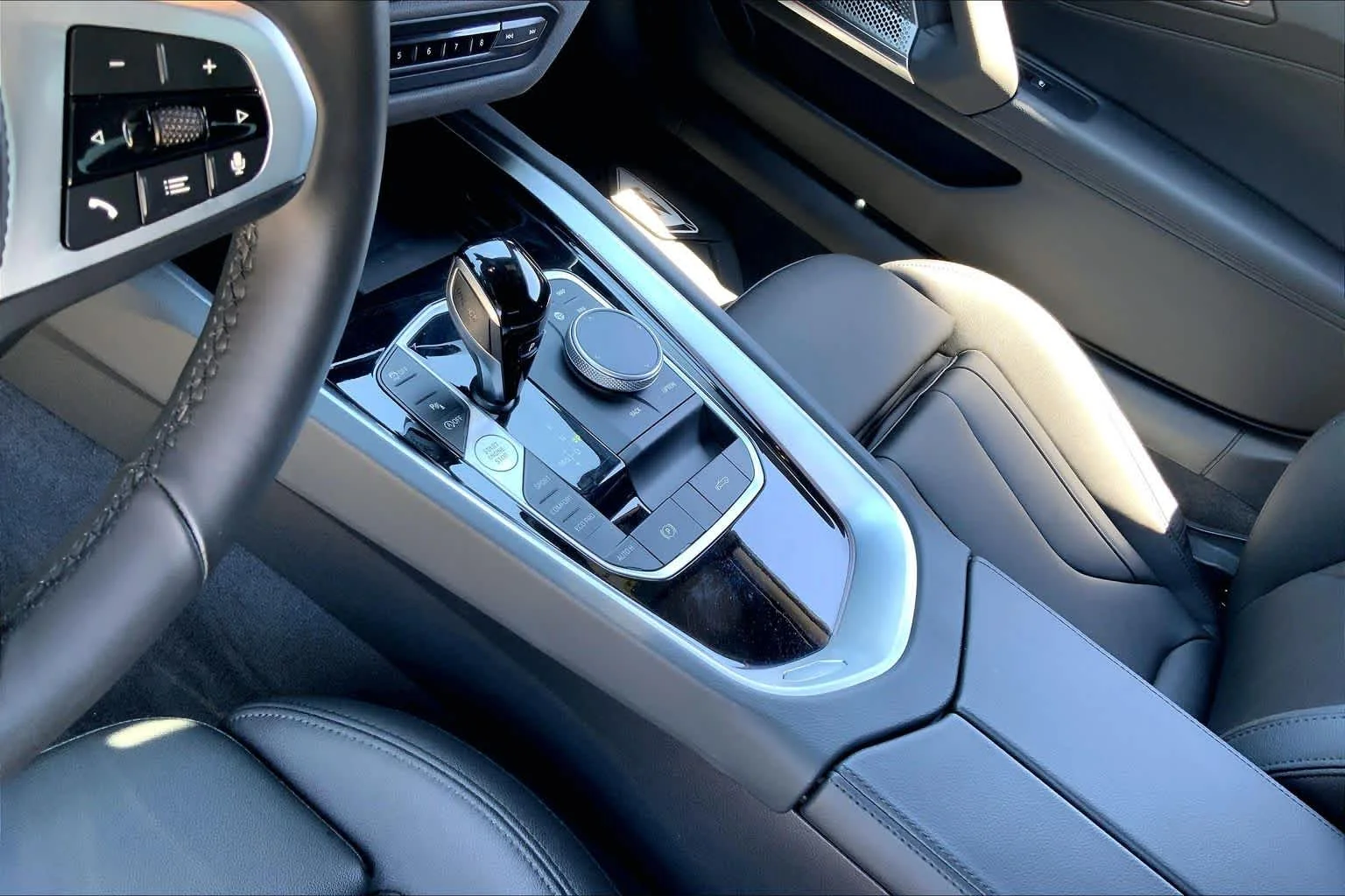 Used 2025 Skyscraper Grey Metallic BMW sDrive30i image 12