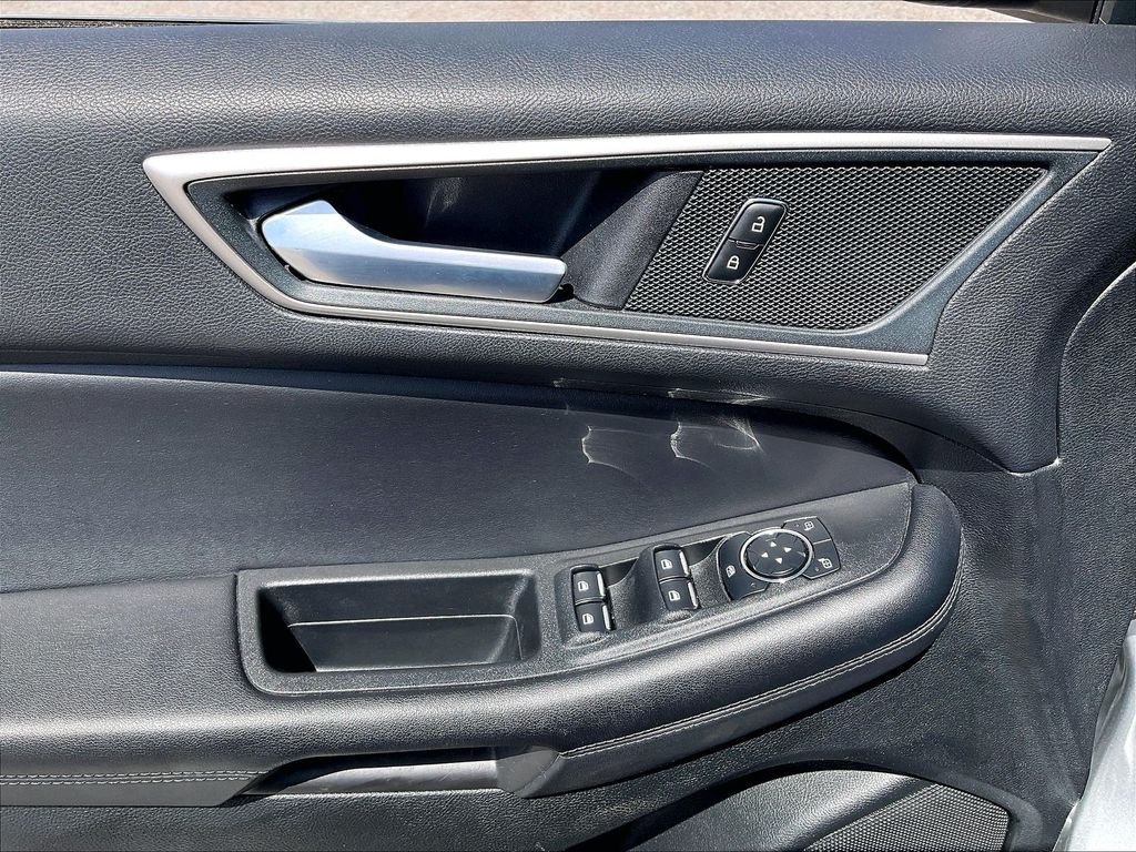 Used 2024 Iconic Silver Metallic Ford SEL image 36