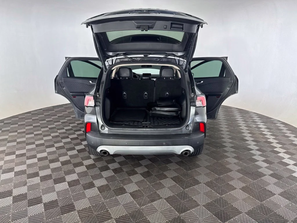 Used 2020 Gray Ford SEL image 17