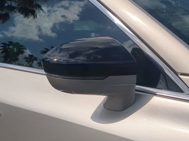 Used 2025 Silver INFINITI LUXE image 12