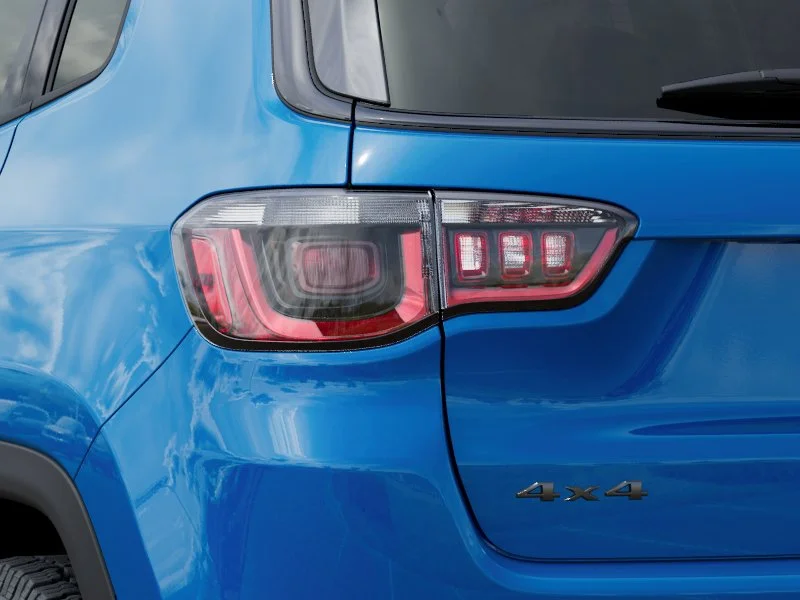 New 2026 Hydro Blue Pearl-Coat Exterior Paint Jeep Trailhawk image 9