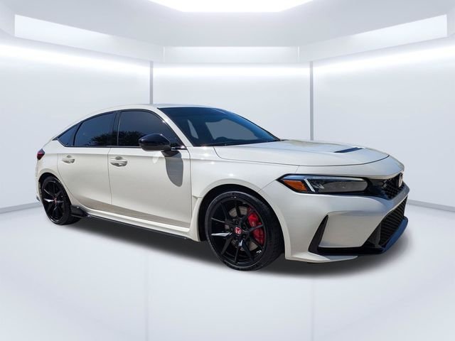 Used 2025 White Honda  image 2