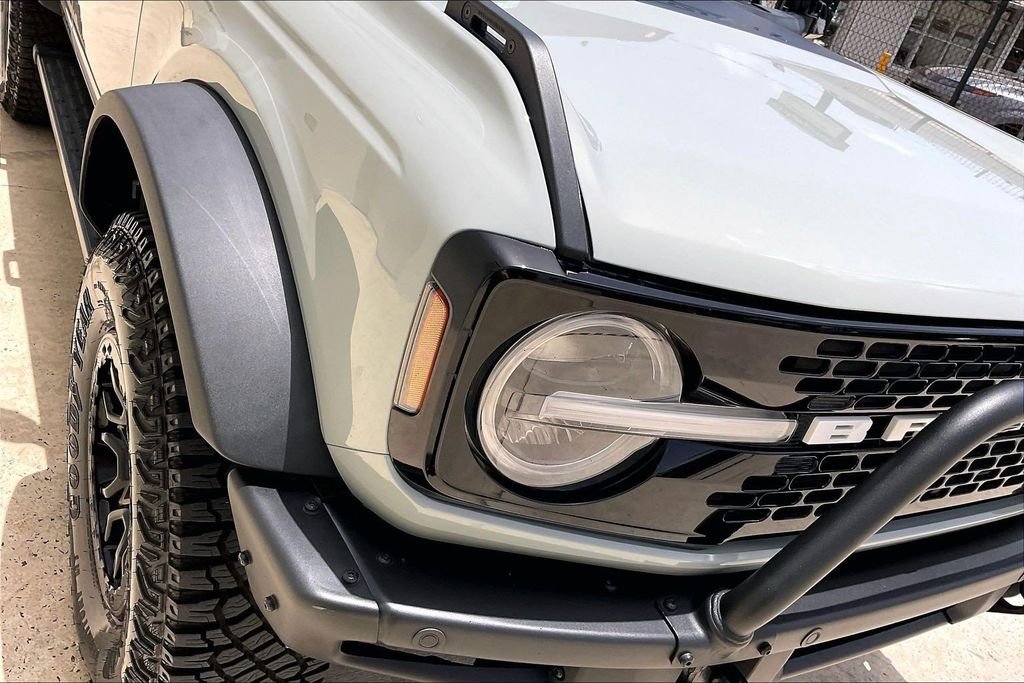 Used 2021 Green Ford Wildtrak image 24