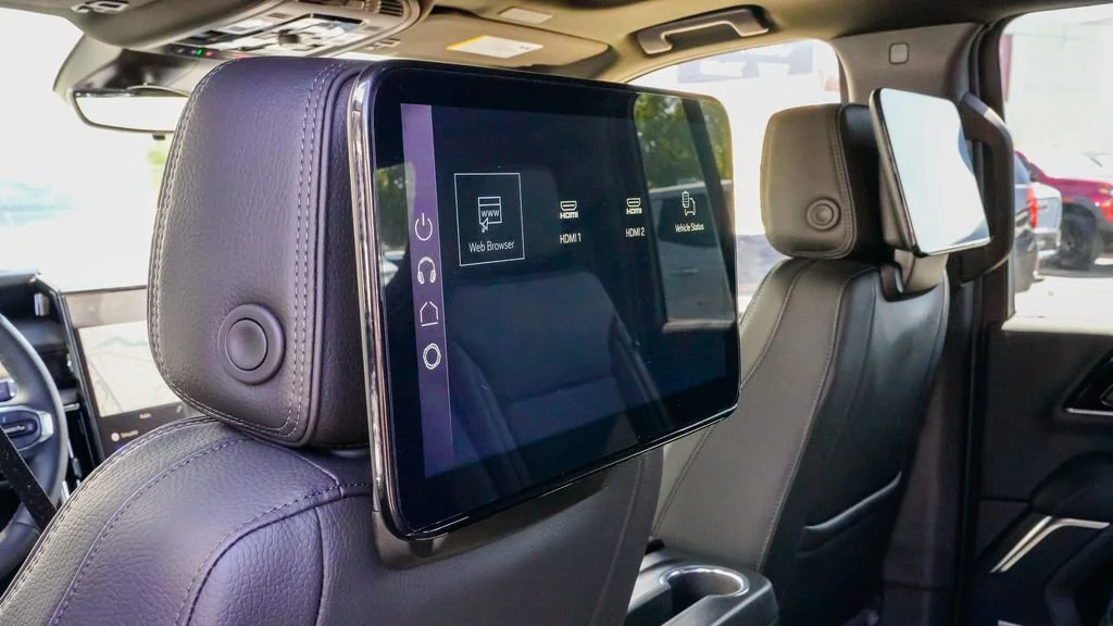 2026 GMC Yukon XL Denali - Photo 11